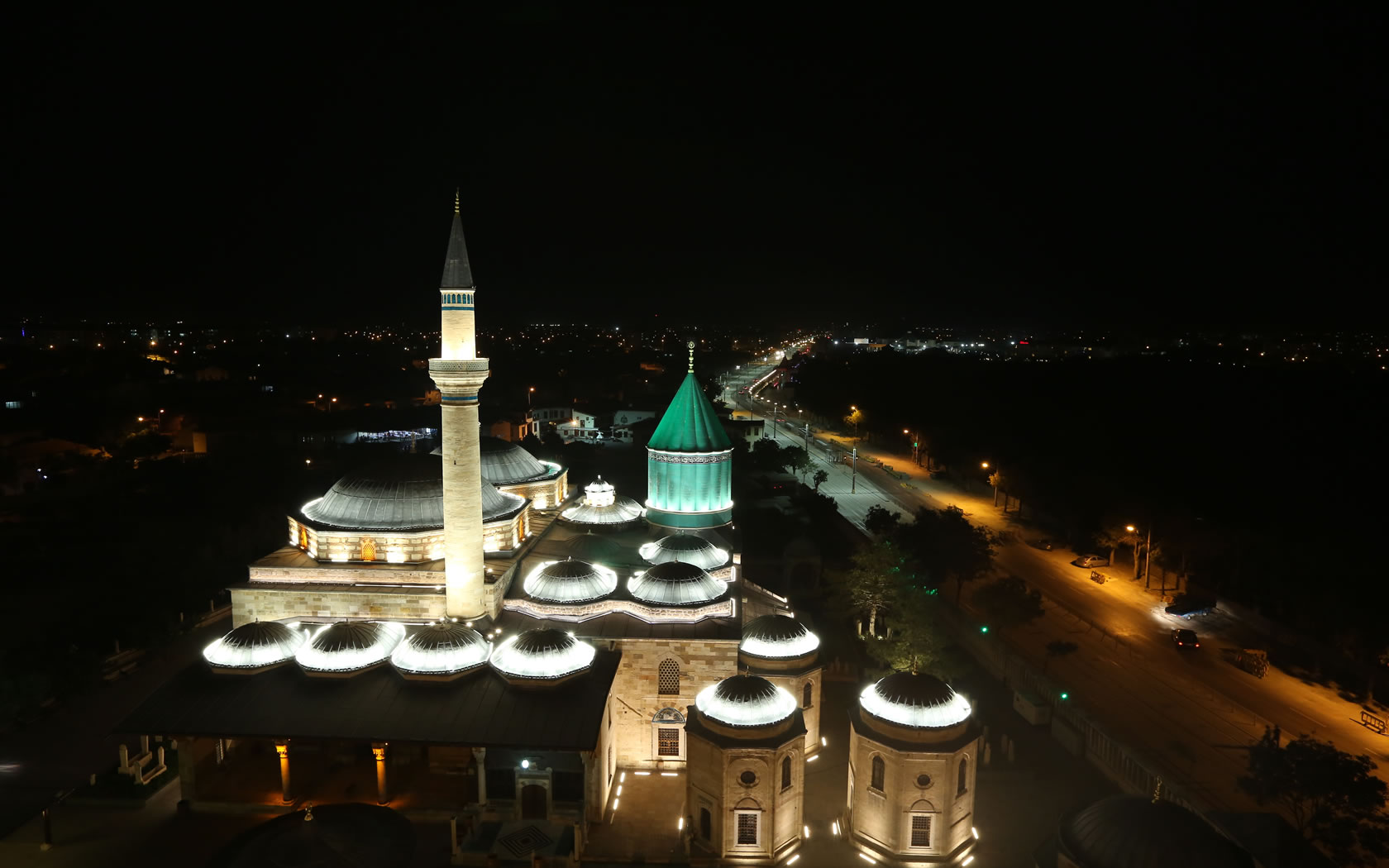 Mevlana Türbesi